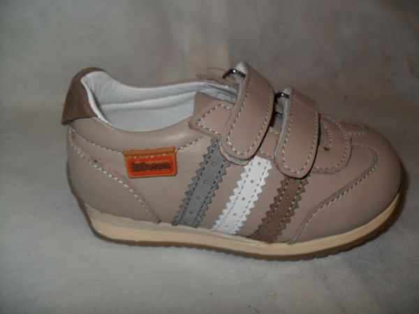 Кросівки (354-Б)