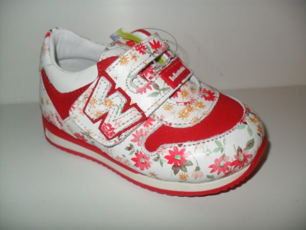 Кросівки (367-16)